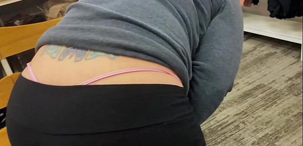  Mom Out In Public Shopping with a Fat Booty Whale Tail